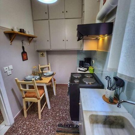 Ilyssos - Boho Stylish Apt- Hilton Area Athén Kültér fotó